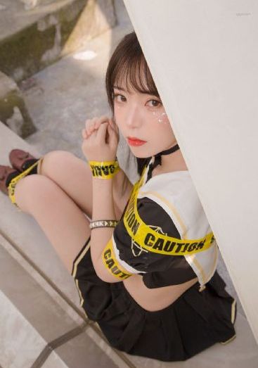 皇帝在龙椅上沦为军妓_HD电视剧在线观看